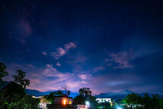 小村庄的星空