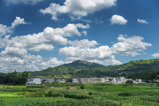 呈坎乡村民居田园风光