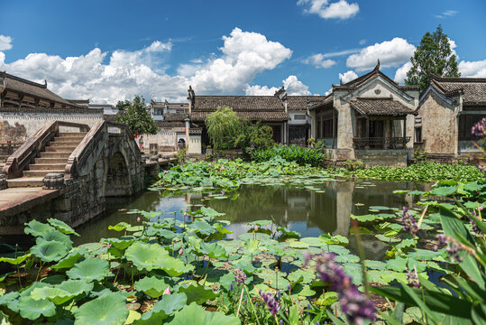 呈坎荷塘石桥风光