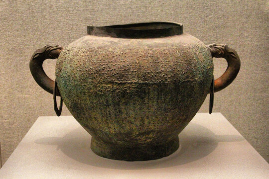 安徽省博物馆青铜罐
