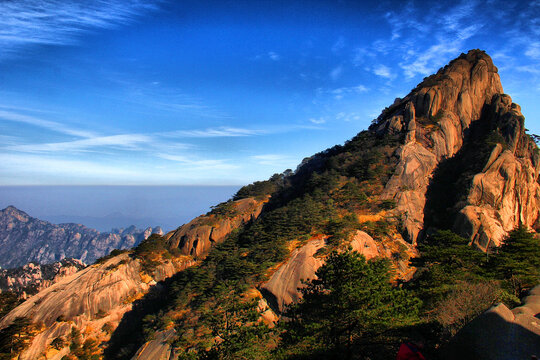 黄山山峦地平线