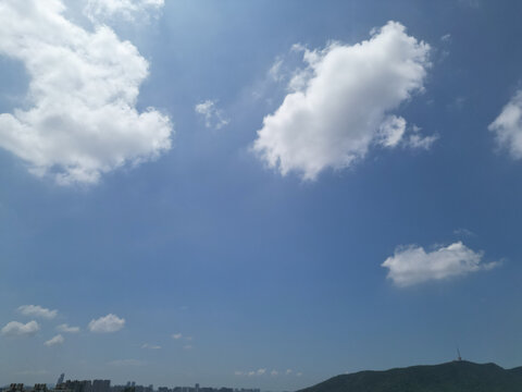好天气蓝天白云