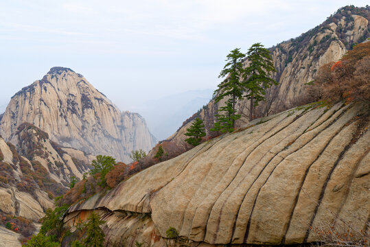 华山