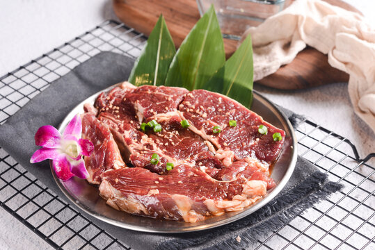 烤大片牛肉