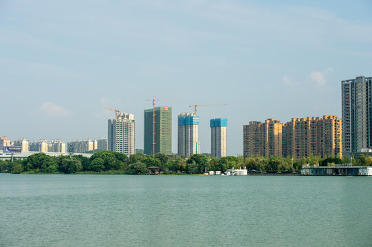 长沙市月湖公园周边建筑群