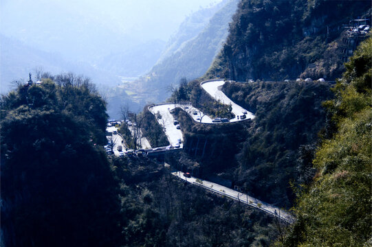 湖南湘西矮寨公路