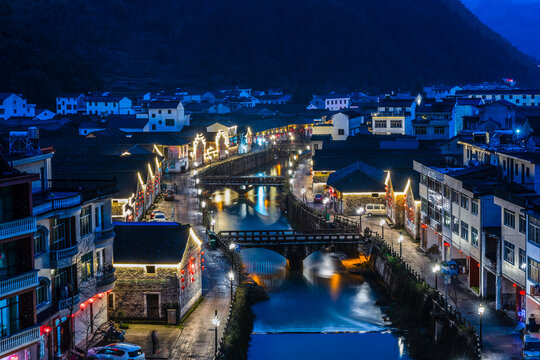 金华磐安双峰大皿古街夜景风光