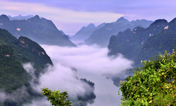 自然山河晨景