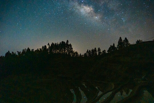 湖南娄底新化紫鹊界梯田星空