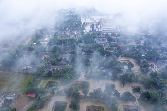 陕州地坑院