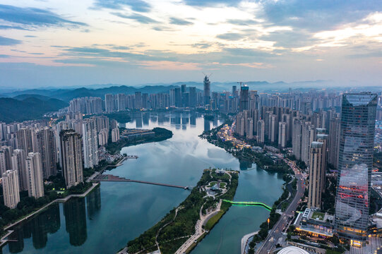 航拍湖南长沙梅溪湖大剧院夜景