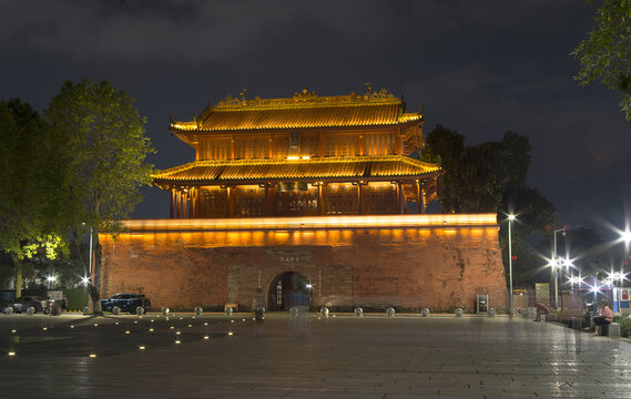 广东肇庆府署丽僬楼夜景