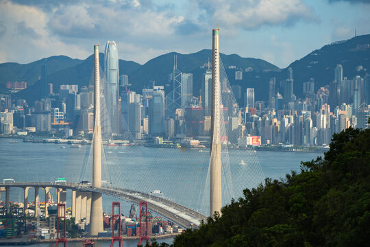 香港维港天际线与大桥