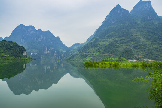 湖泊水库宁静风景