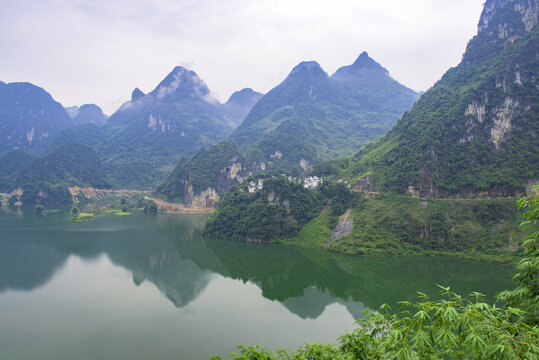 湖泊水库宁静风景