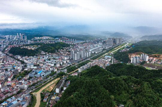 航拍湖南株洲炎陵县城景观