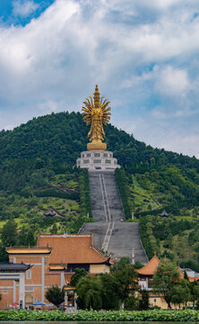 湖南长沙宁乡市密印寺千手观音