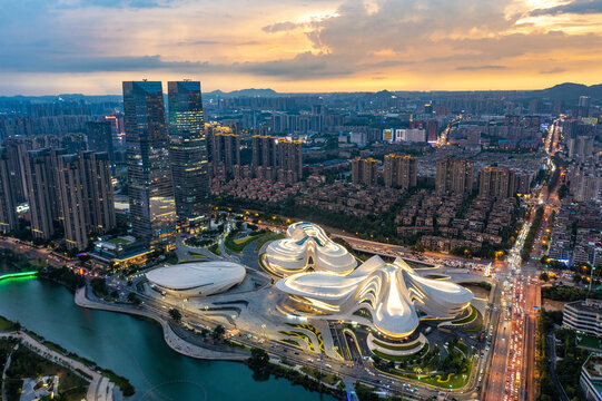 航拍湖南长沙梅溪湖夜景