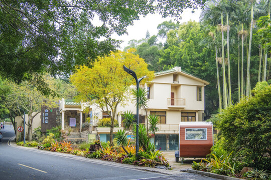 厦门园林植物园路边科普展馆