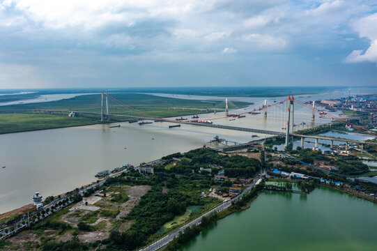 航拍湖南岳阳洞庭湖大桥