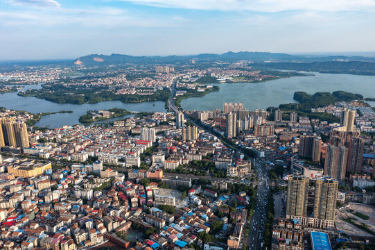 航拍湖南岳阳市城市景观