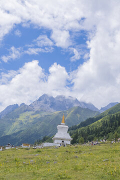 四姑娘山