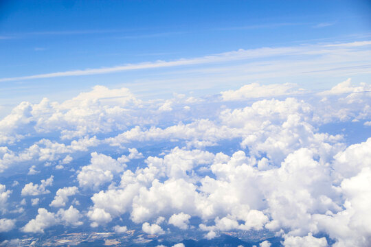 飞机上高空云海