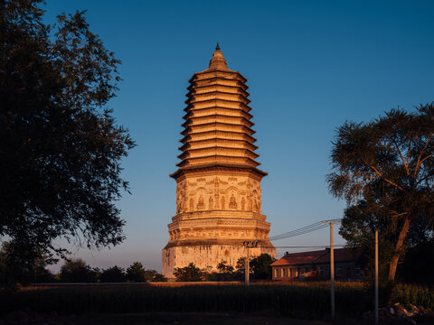 赤峰宁城县大明塔