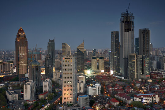 天津小白楼城市建筑风光夜景