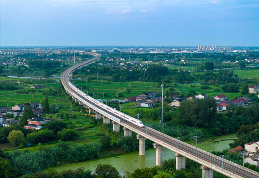 扬州生态科技新城高铁