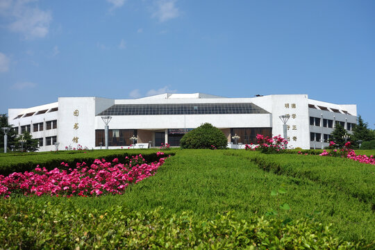 青岛大学图书馆