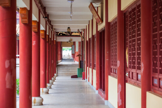 寺庙回廊