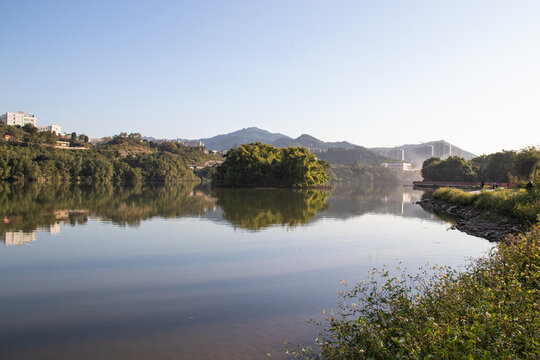 梅江河山水如画