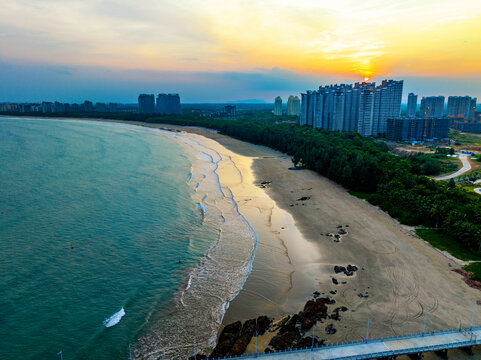 琼海红石滩海岸线沙滩夕阳