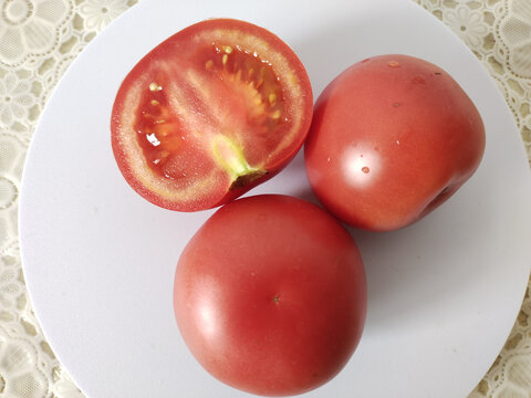 新鲜西红柿番茄