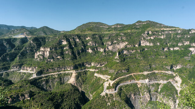 山路十八弯