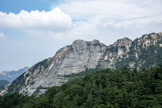 临沂龟蒙山石刻老寿星