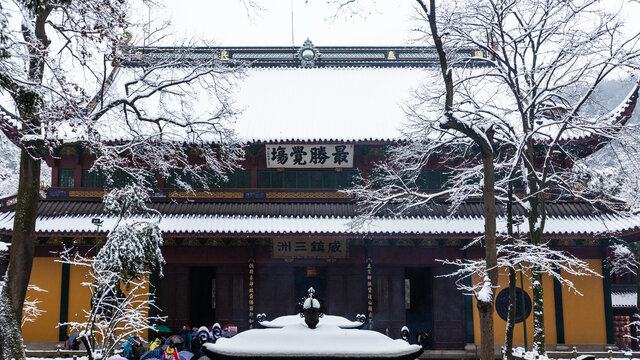 杭州灵隐寺雪霁