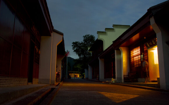 两当太阳寺红军街