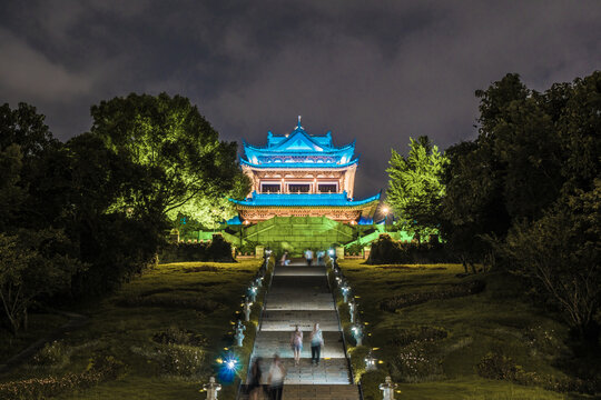 温岭东辉阁夜景