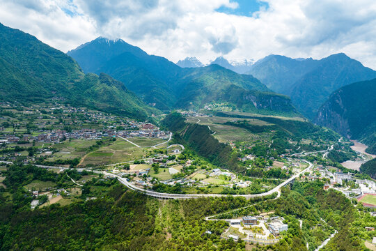 云南贡山丙中洛旅游区自然风光