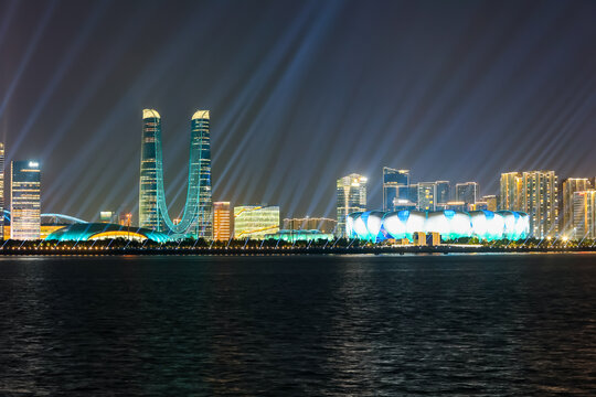 杭州钱江新城灯光秀夜景