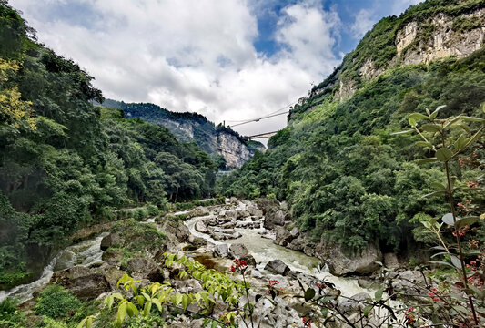 高山湖泊