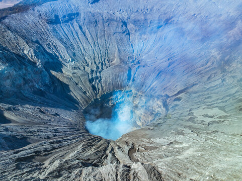 孤独星球布罗莫火山