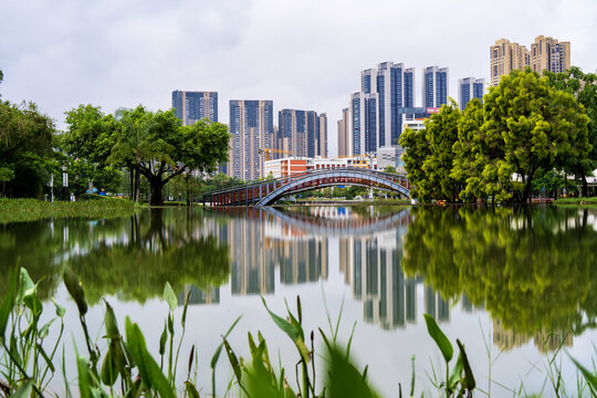 水倒影拱桥建筑深圳坪山1