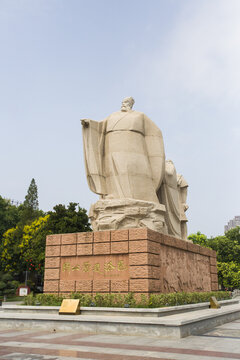 洛周王城广场周公营建洛邑雕塑