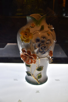 旗袍式瓷瓶