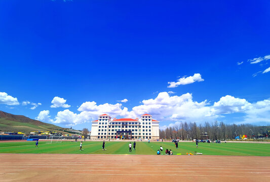 甘肃民族师范学院