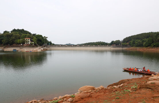 水库大坝