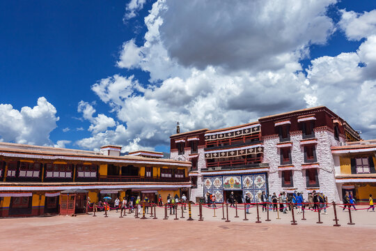 西藏布达拉宫建筑局部